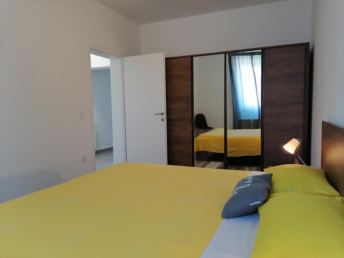 Holiday Apartment Dunja Пула Экстерьер фото